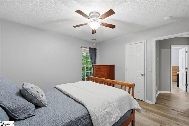 340 Camperdown Court, Easley, SC 29642