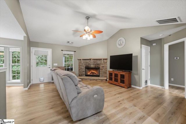 340 Camperdown Court, Easley, SC 29642