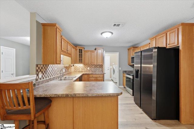 340 Camperdown Court, Easley, SC 29642