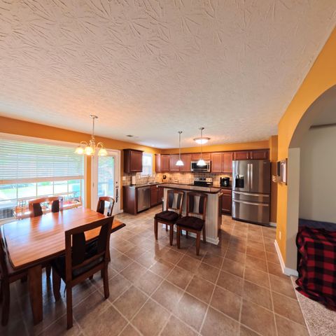 156 Whitman Way, Georgetown, KY 40324