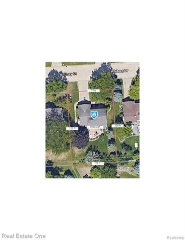 606 Whitney Drive, Rochester Hills, MI 48307