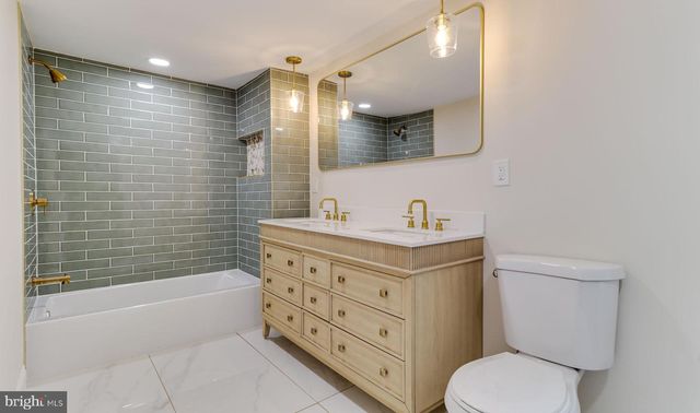 315 LINDEN ST, Moorestown, NJ 08057