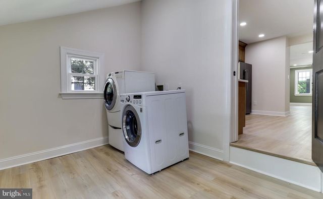 315 LINDEN ST, Moorestown, NJ 08057