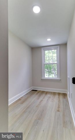 315 LINDEN ST, Moorestown, NJ 08057