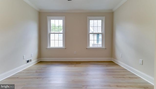 315 LINDEN ST, Moorestown, NJ 08057