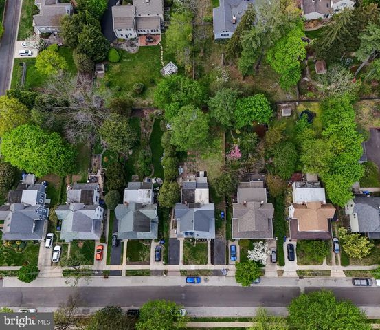 315 LINDEN ST, Moorestown, NJ 08057