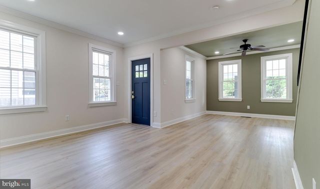 315 LINDEN ST, Moorestown, NJ 08057