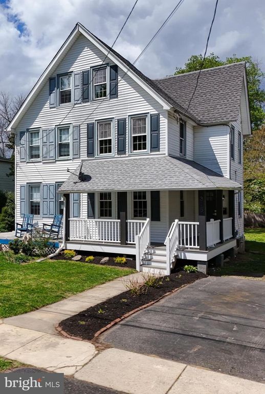 315 LINDEN ST, Moorestown, NJ 08057