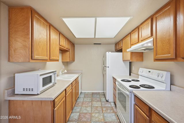 10108 N 95TH Drive B, Peoria, AZ 85345