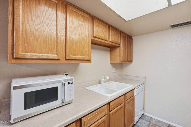 10108 N 95TH Drive B, Peoria, AZ 85345