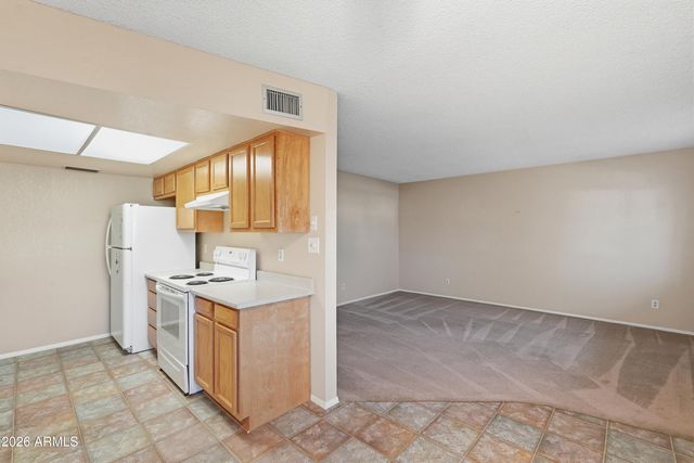 10108 N 95TH Drive B, Peoria, AZ 85345