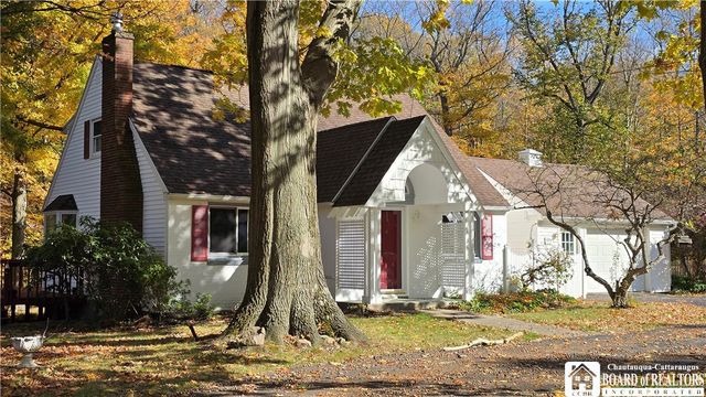 3194 Whitaker Road, Sheridan, NY 14063