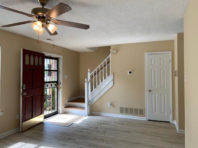 1682 SMOKEHOUSE DR, Memphis, TN 38016