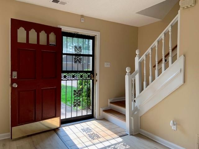 1682 SMOKEHOUSE DR, Memphis, TN 38016