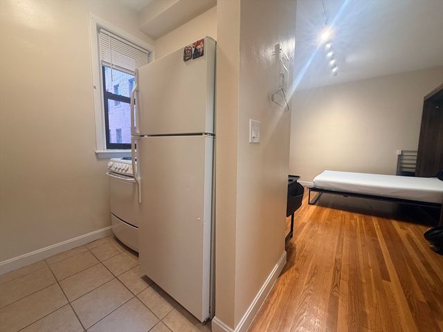 1242 Commonwealth Ave 45, Boston, MA 02134