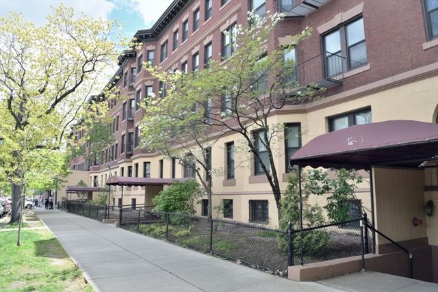 1242 Commonwealth Ave 45, Boston, MA 02134