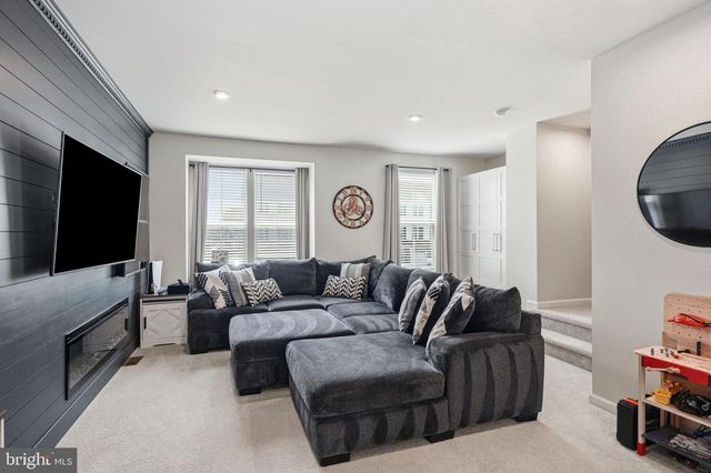 112 WATERFORD WAY, Swedesboro, NJ 08085