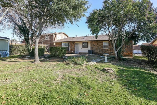 3113 Commonwealth Street, Irving, TX 75062