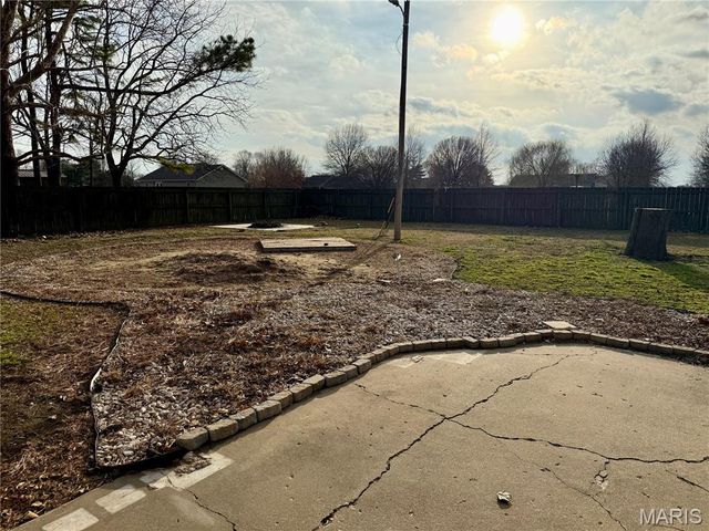 209 Aletha Drive, Sikeston, MO 63801