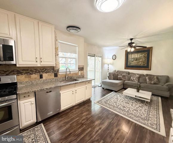 14158 ROCKINGHORSE DR, Woodbridge, VA 22193