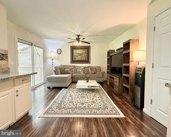 14158 ROCKINGHORSE DR, Woodbridge, VA 22193