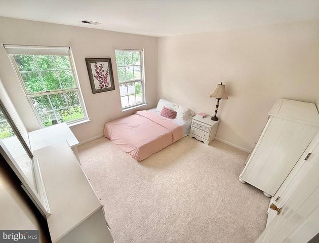 14158 ROCKINGHORSE DR, Woodbridge, VA 22193