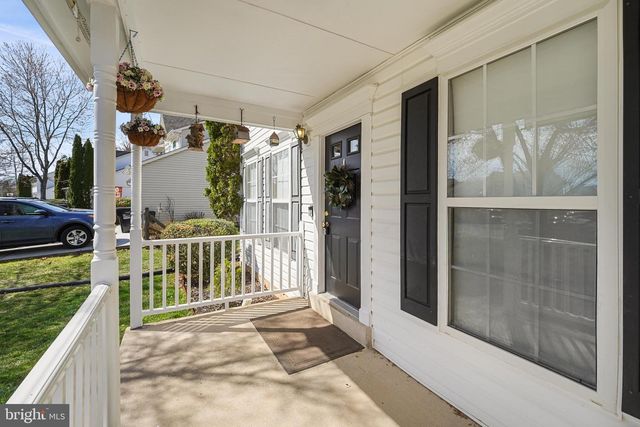 14158 ROCKINGHORSE DR, Woodbridge, VA 22193