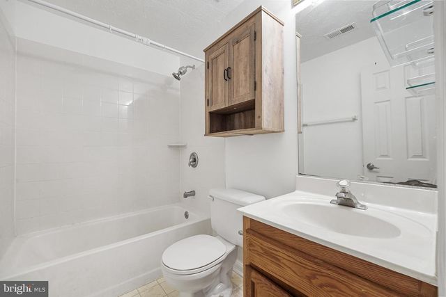 14158 ROCKINGHORSE DR, Woodbridge, VA 22193