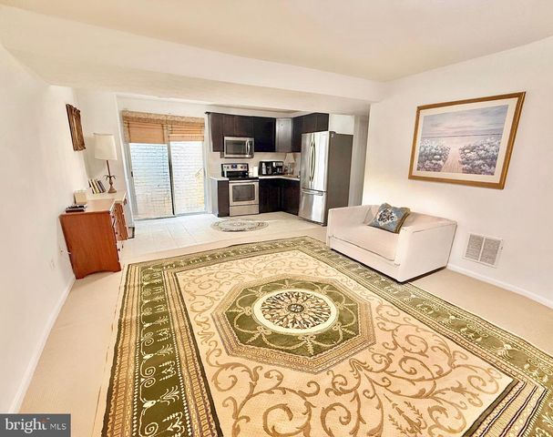 14158 ROCKINGHORSE DR, Woodbridge, VA 22193