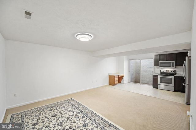 14158 ROCKINGHORSE DR, Woodbridge, VA 22193