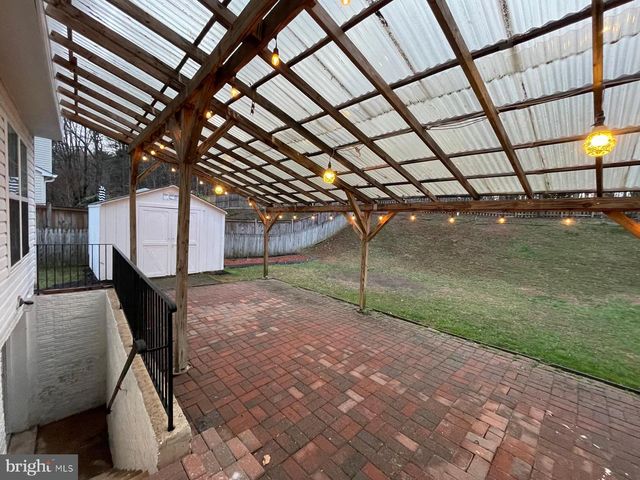 14158 ROCKINGHORSE DR, Woodbridge, VA 22193