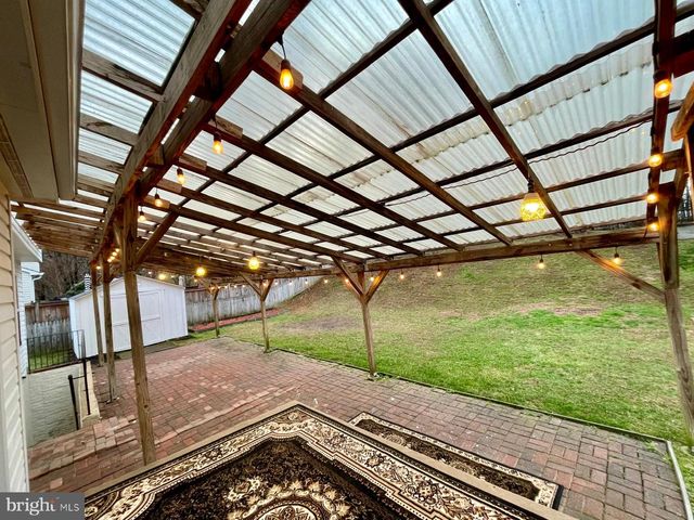 14158 ROCKINGHORSE DR, Woodbridge, VA 22193