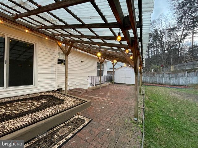 14158 ROCKINGHORSE DR, Woodbridge, VA 22193