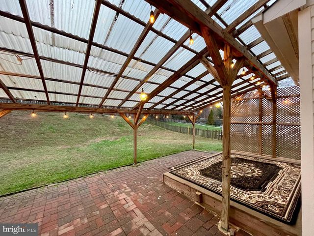 14158 ROCKINGHORSE DR, Woodbridge, VA 22193