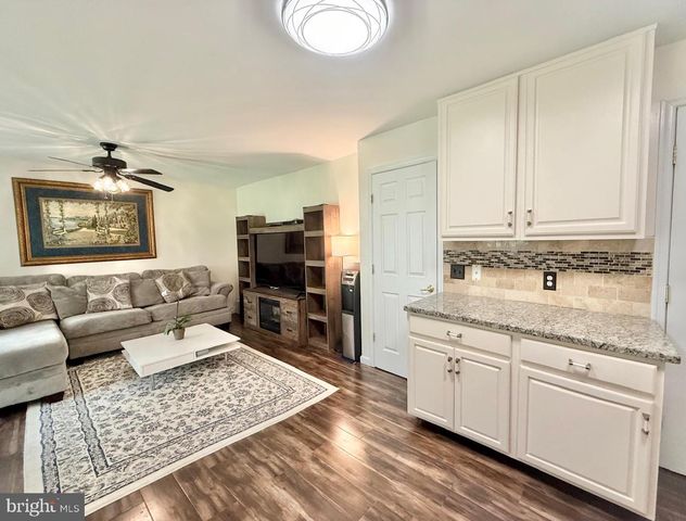 14158 ROCKINGHORSE DR, Woodbridge, VA 22193