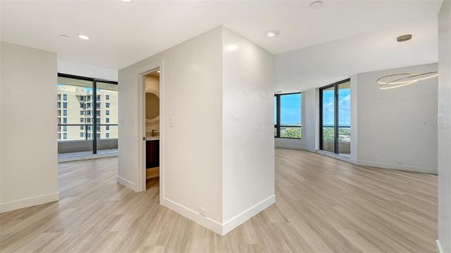 1211 GULF OF MEXICO DRIVE 701, Longboat Key, FL 34228