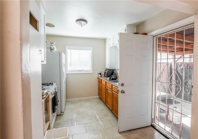12127 216th, Hawaiian Gardens, CA 90716