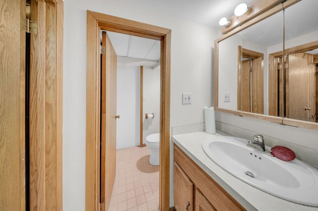 2765 Merrill Street, Roseville, MN 55113