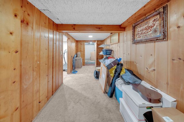2765 Merrill Street, Roseville, MN 55113