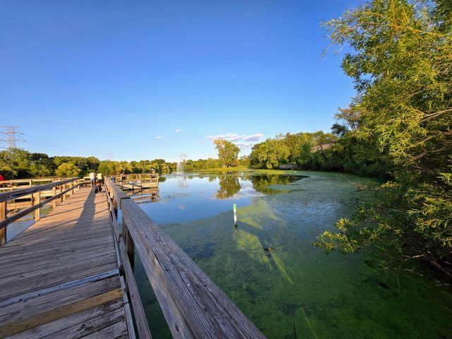 2765 Merrill Street, Roseville, MN 55113