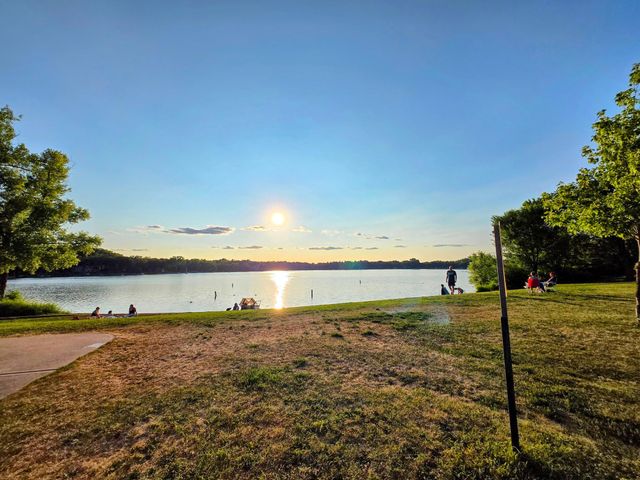 2765 Merrill Street, Roseville, MN 55113
