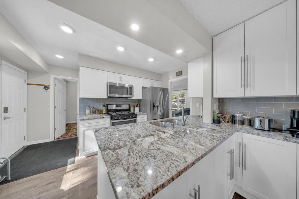 2765 Merrill Street, Roseville, MN 55113 — photo 4