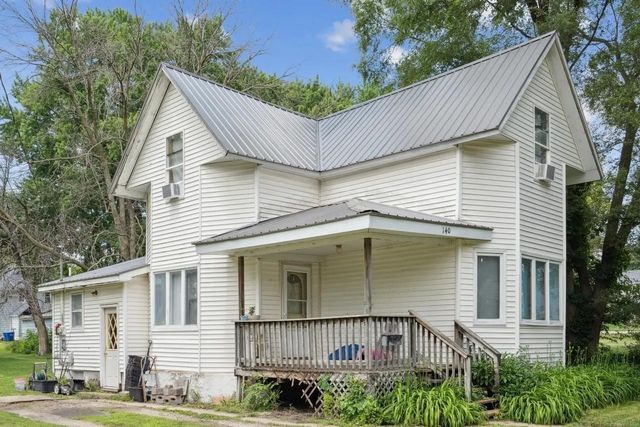 140 2nd Ave NW, Oelwein, IA 50662