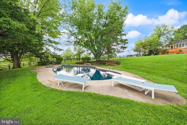 16694 OLD WATERFORD RD, Paeonian Springs, VA 20129