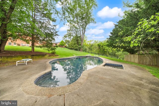 16694 OLD WATERFORD RD, Paeonian Springs, VA 20129