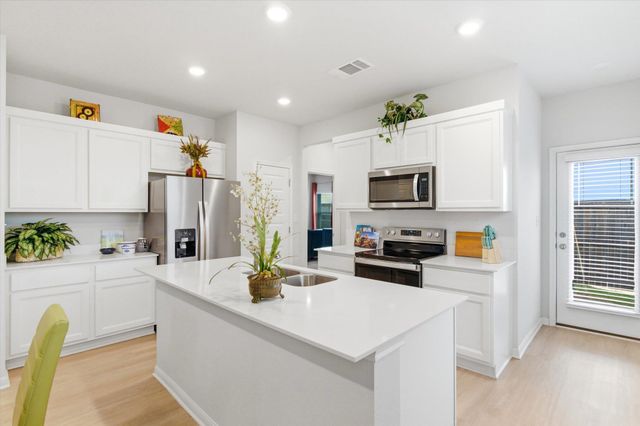 149 Cutleaf CV, San Marcos, TX 78666