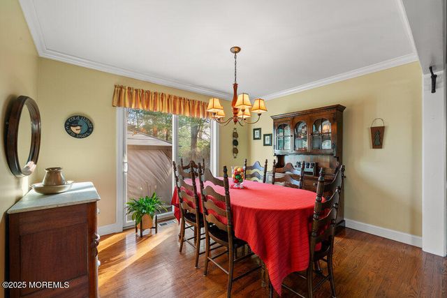 5 Dorchester Court, Jackson, NJ 08527