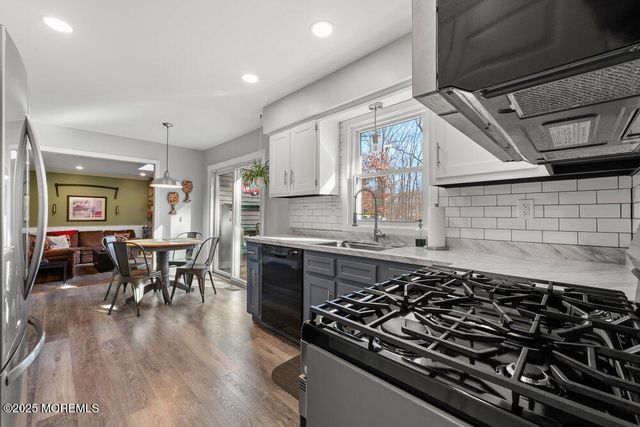 5 Dorchester Court, Jackson, NJ 08527