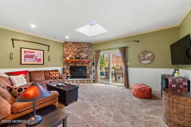 5 Dorchester Court, Jackson, NJ 08527