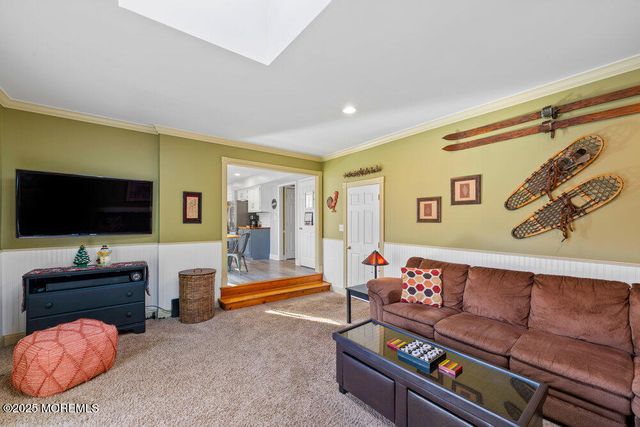 5 Dorchester Court, Jackson, NJ 08527